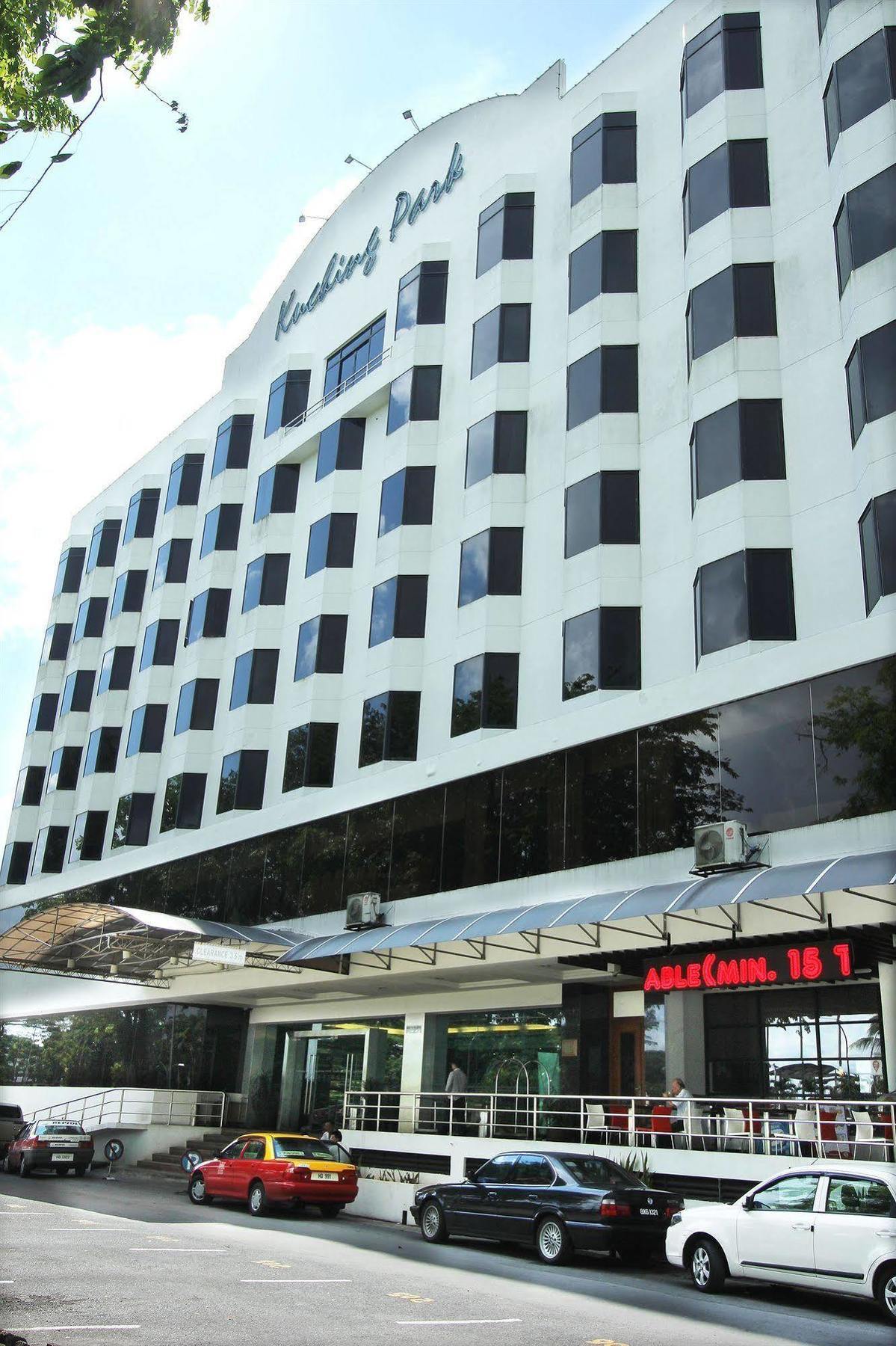 Kuching Park Hotel Dış mekan fotoğraf